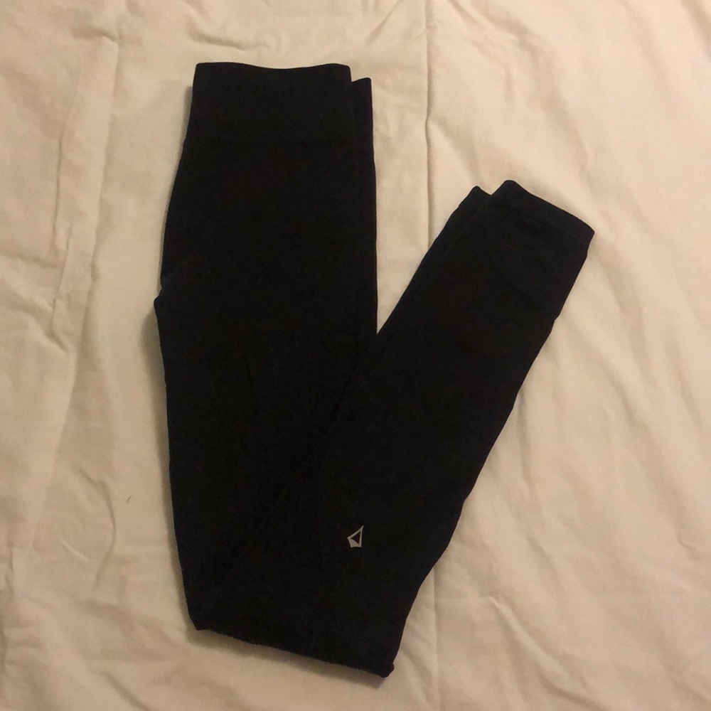 ivivva black leggings